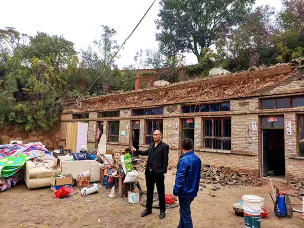 这是爱的奉献——临汾日报驻汾西团泊乡柴洼庄村工作队积极为受灾群众办实事记实 这是爱的奉献——临汾日报驻汾西团泊乡柴洼庄村工作队积极为受灾群众办实事记实