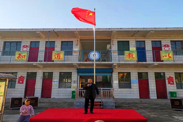 共青团尧都区委文艺下乡小分队第十一场演出走进金殿镇兰村小学 共青团尧都区委文艺下乡小分队第十一场演出走进金殿镇兰村小学